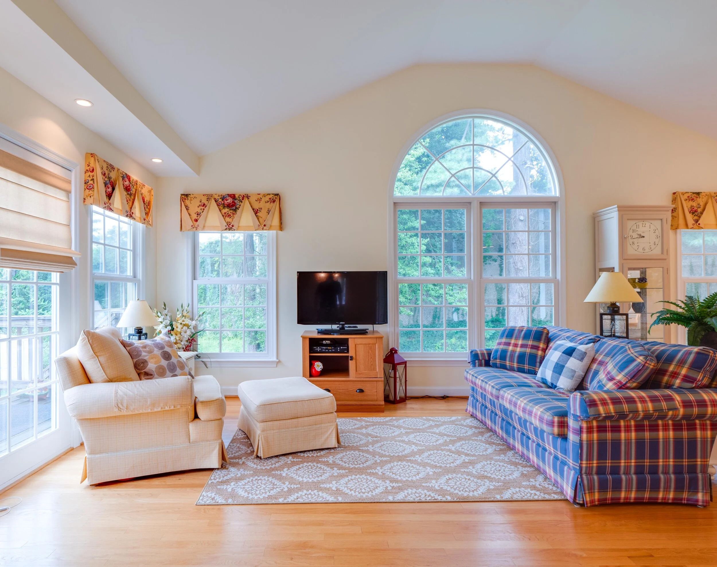 07 - Family Room.jpg