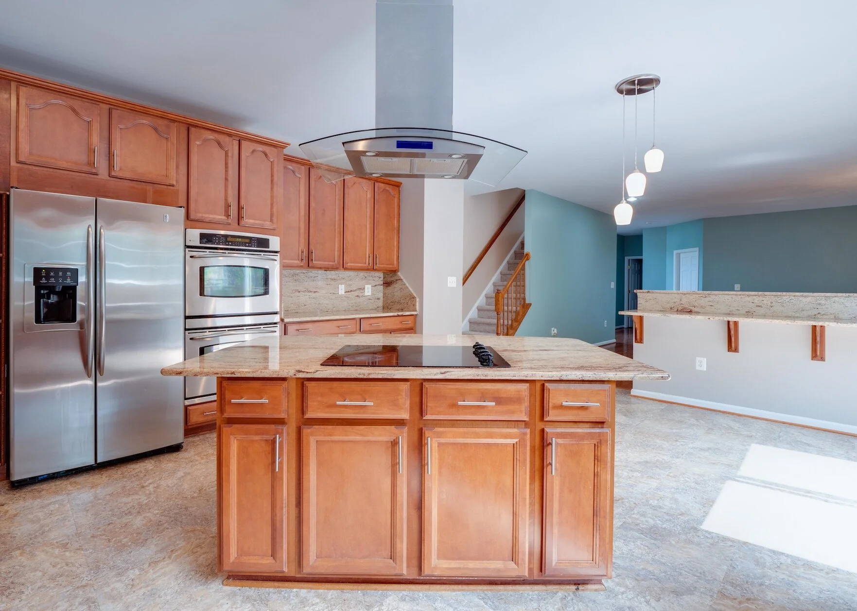 15 - Kitchen.jpg