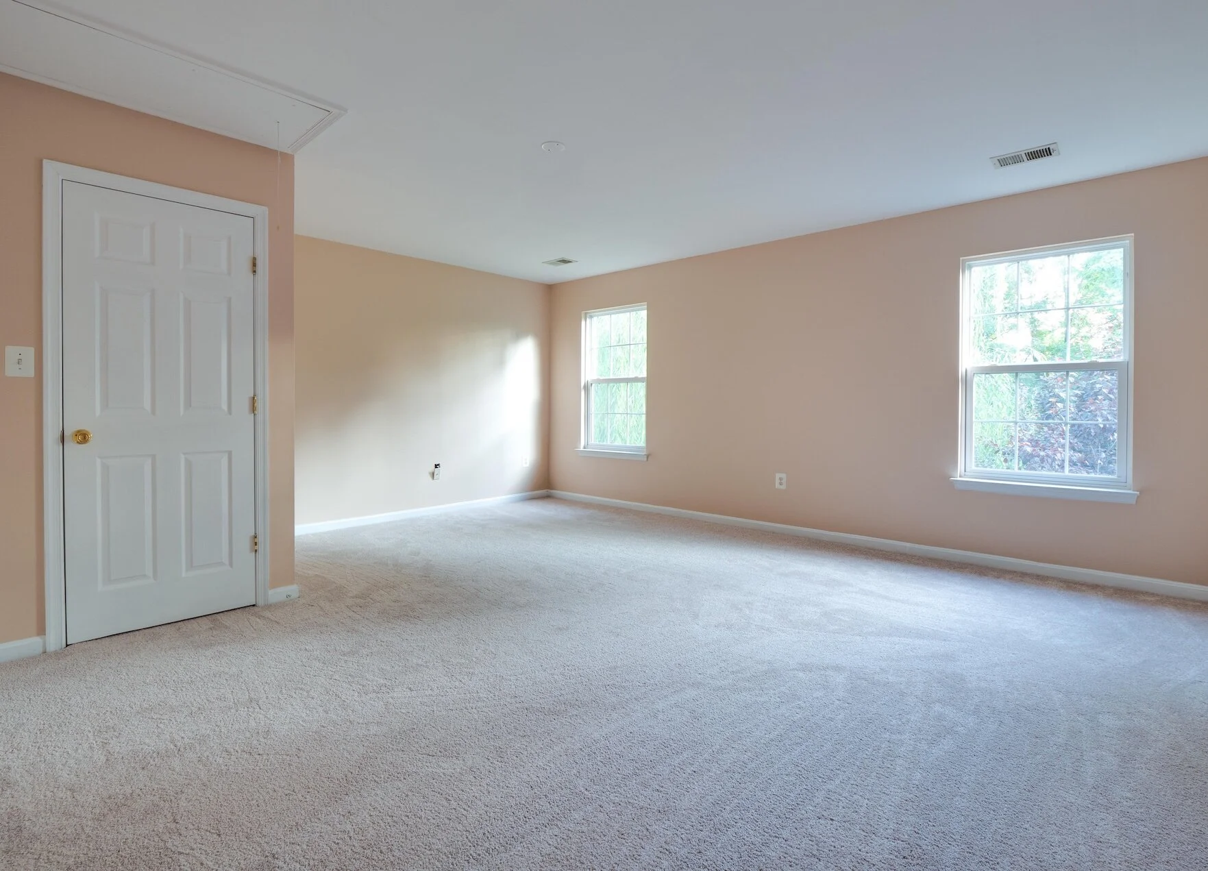 22 - Bedroom 3.jpg