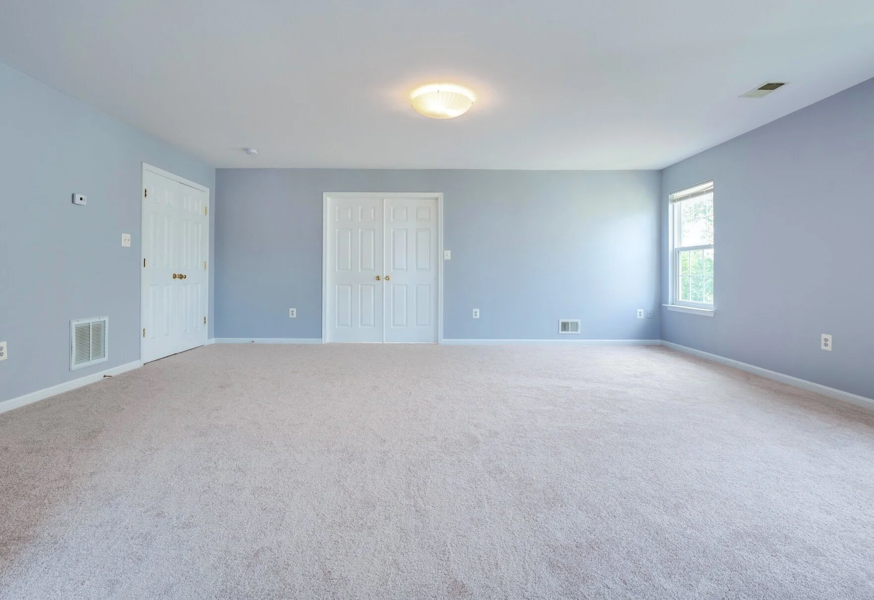 27 - Master Bedroom.jpg