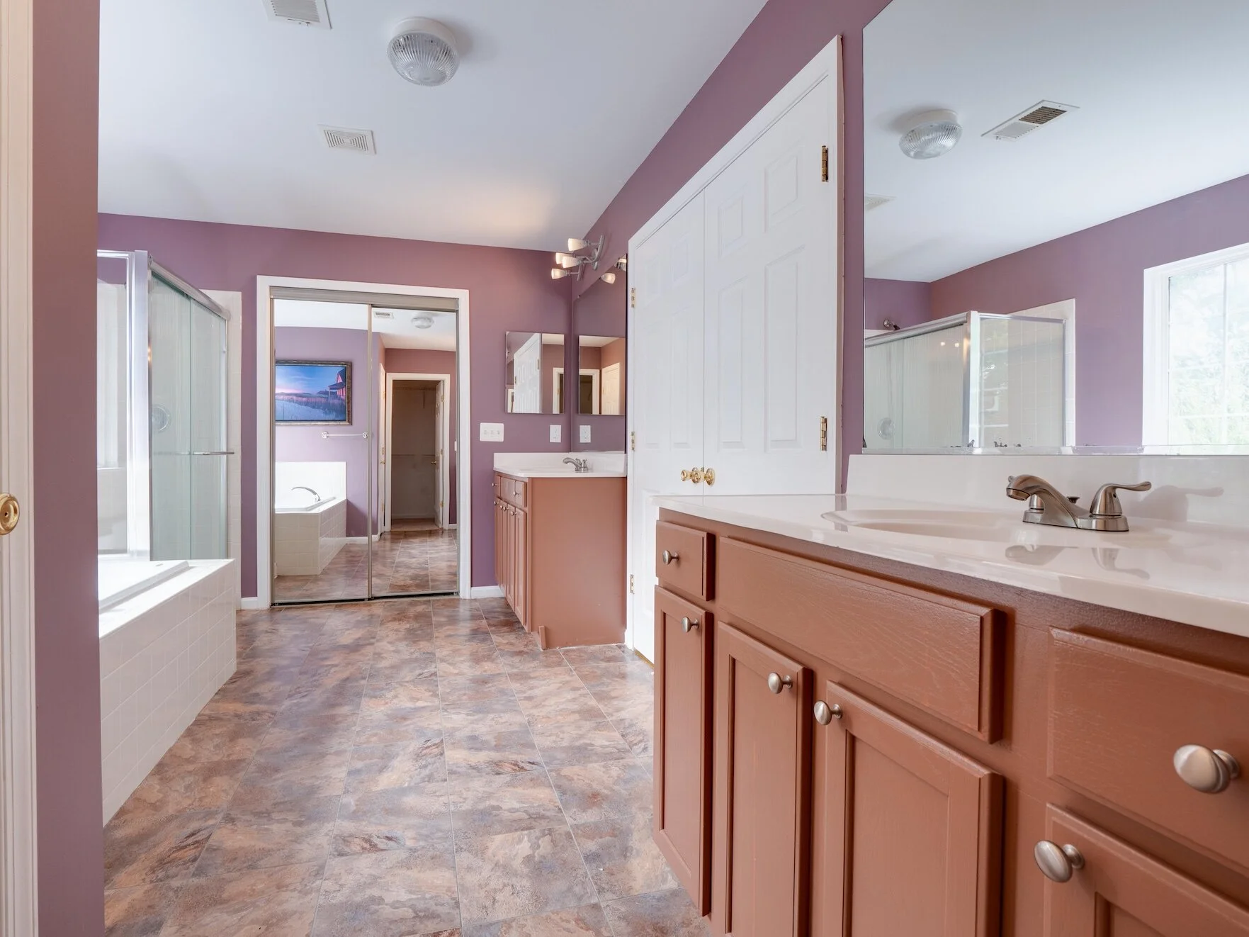 28 - Master Bathroom.jpg