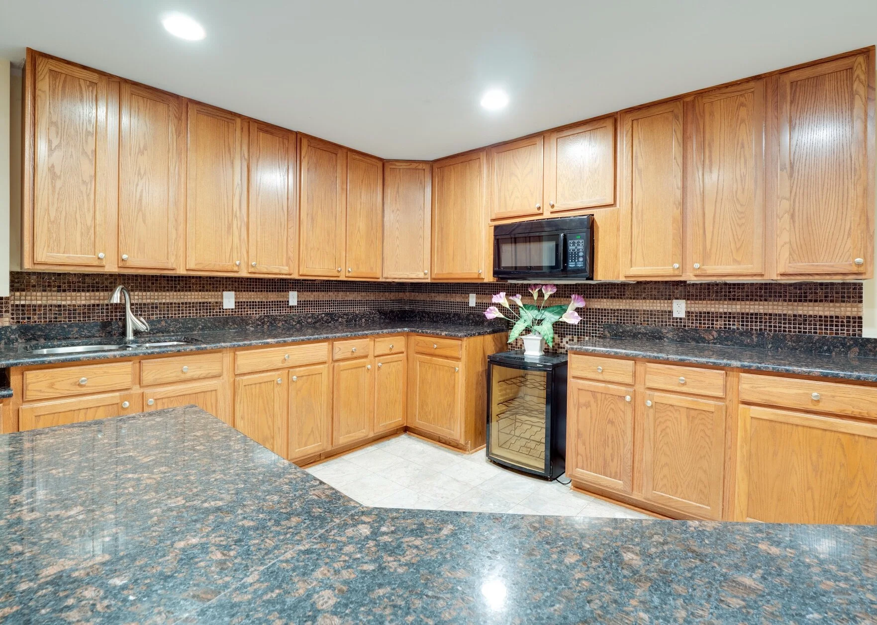 36 - Lower Kitchen.jpg