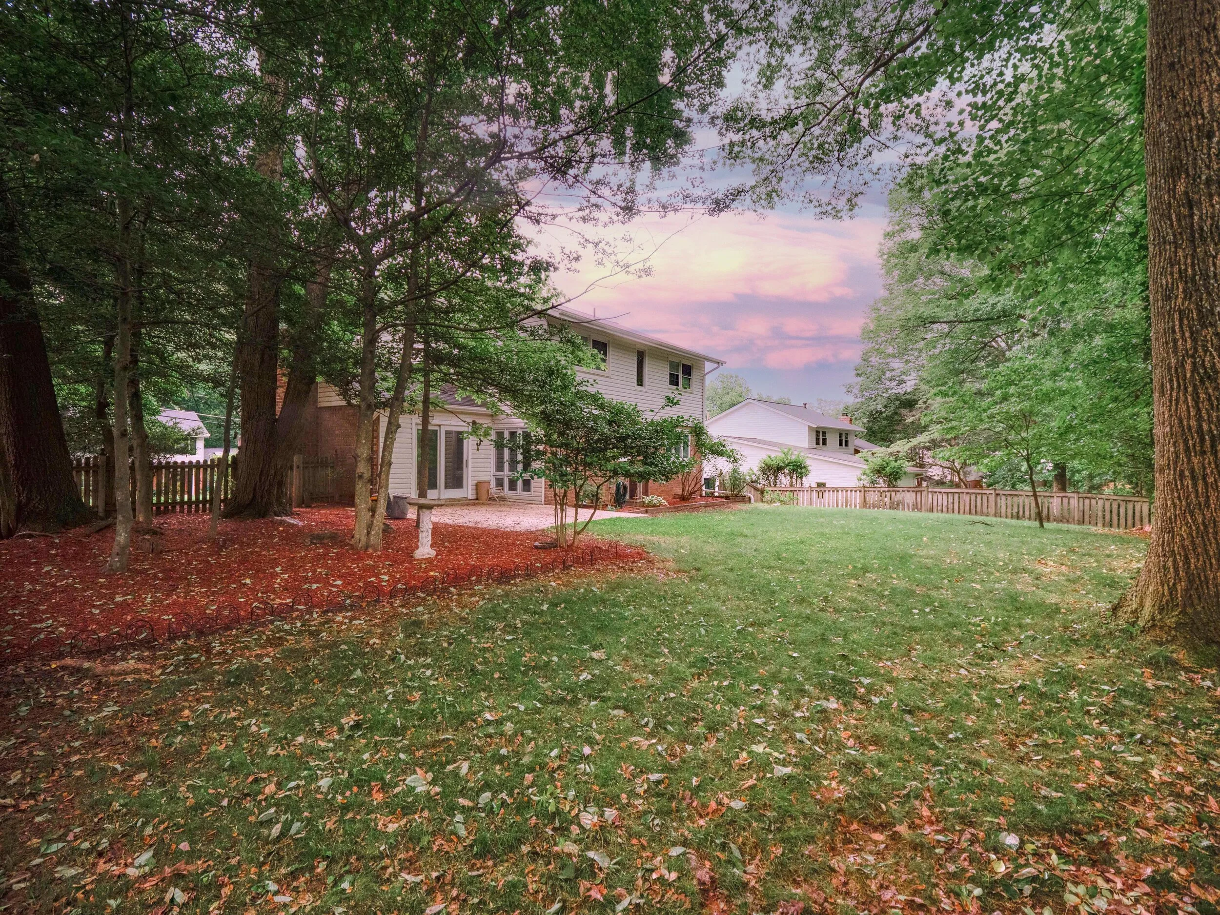 29 - Backyard.jpg