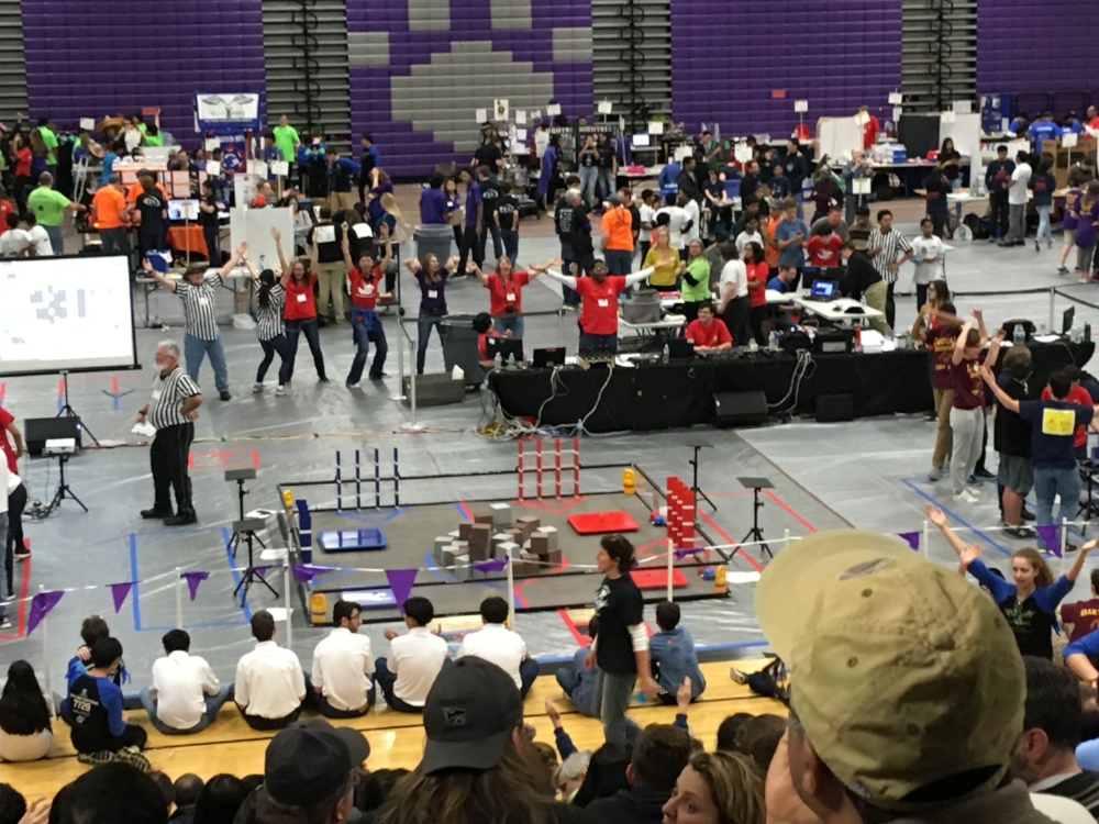 Coyote Robotics Battle at the FTC Northern Virginia Qualifying Tournament