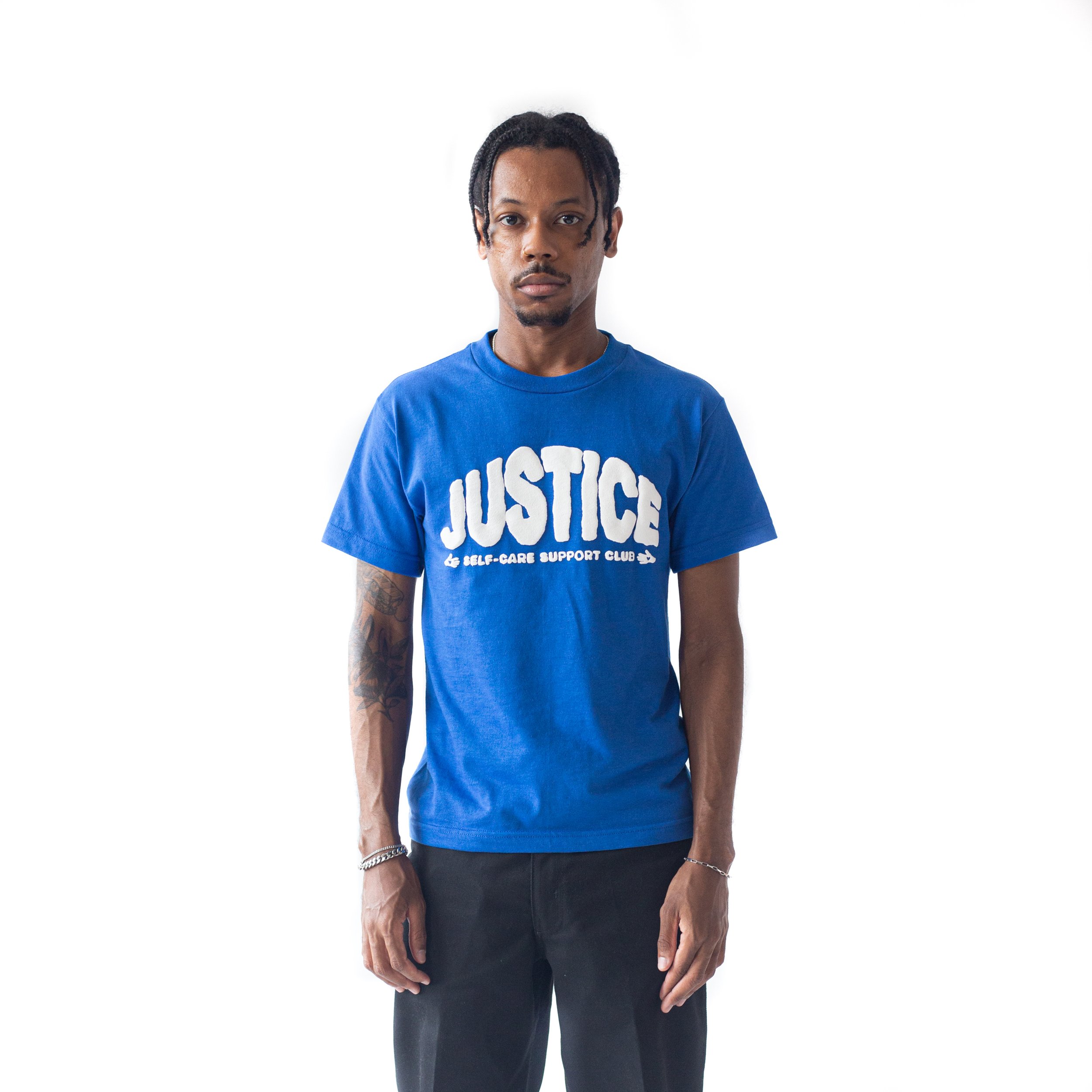 EJ_SS22_Justice-Blue_Model-2.jpg