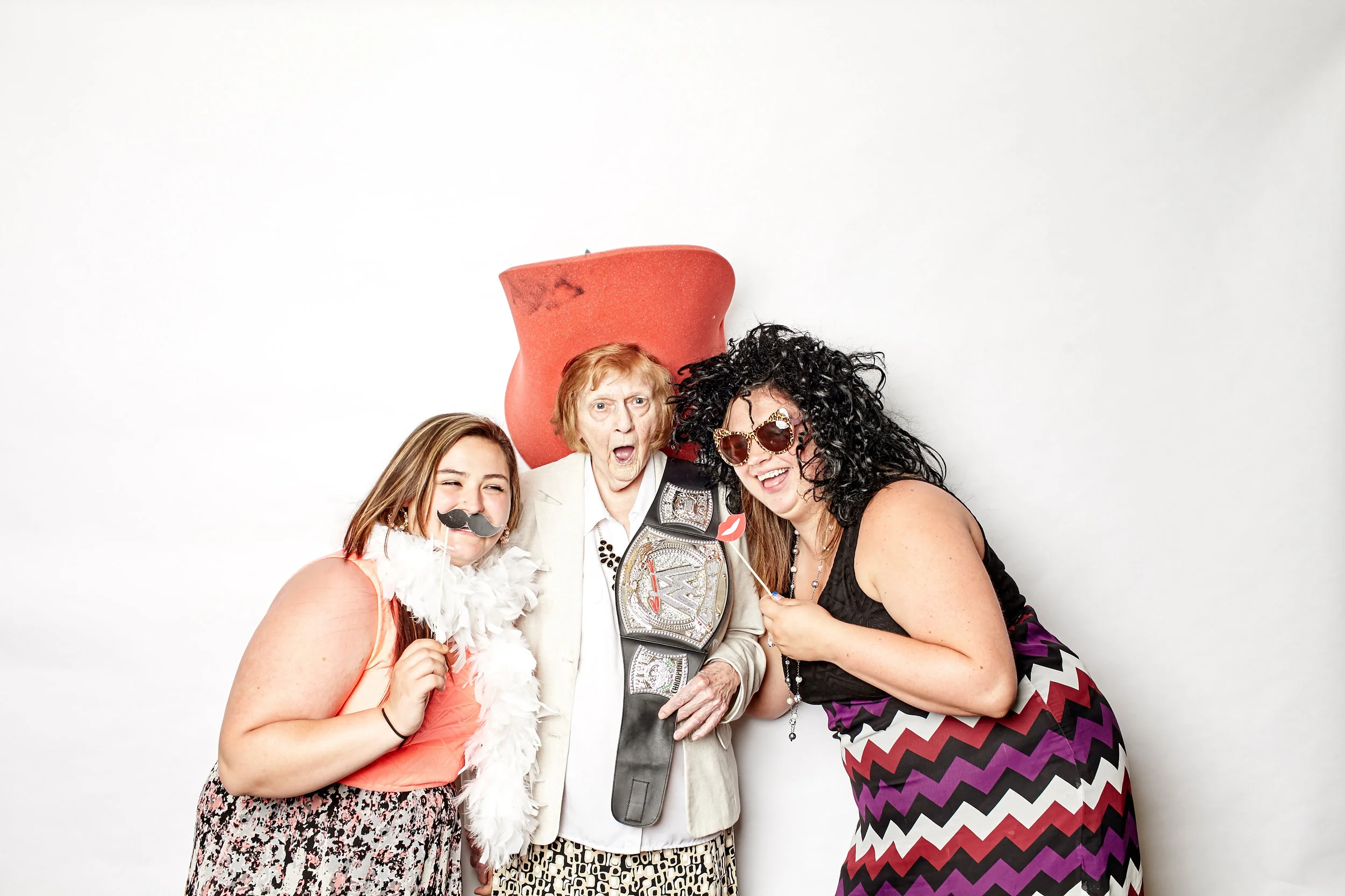 150620-nickamanda-photobooth-146.jpg