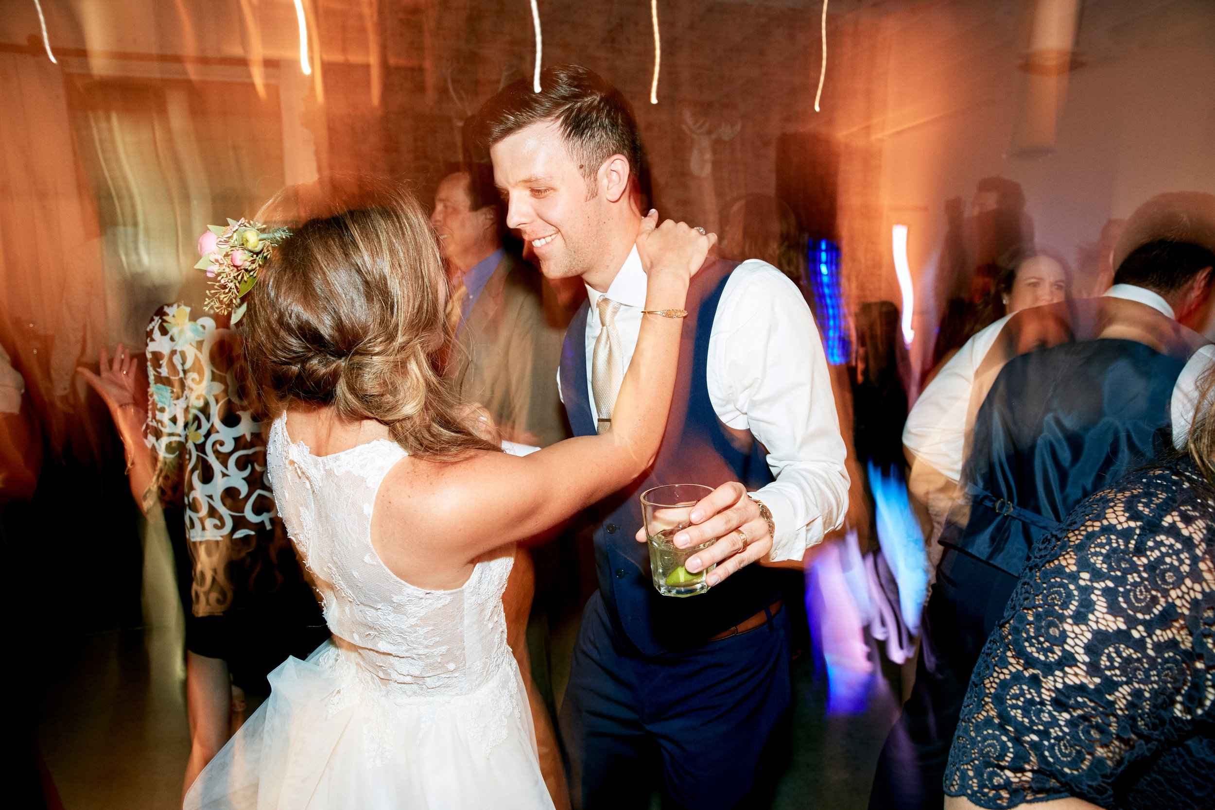 161003-gavinsarah-wedding-625.jpg