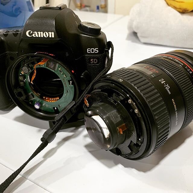 My baby girl accidentally broke my 11 years old friend, #canon 24-70 lens. This guy has been through a lot with me, I hope I can fix you in the near future. You will be missed. 😢
#goodbyemy2470mm
#goodbyemyfavoritelens
#canon2470mm