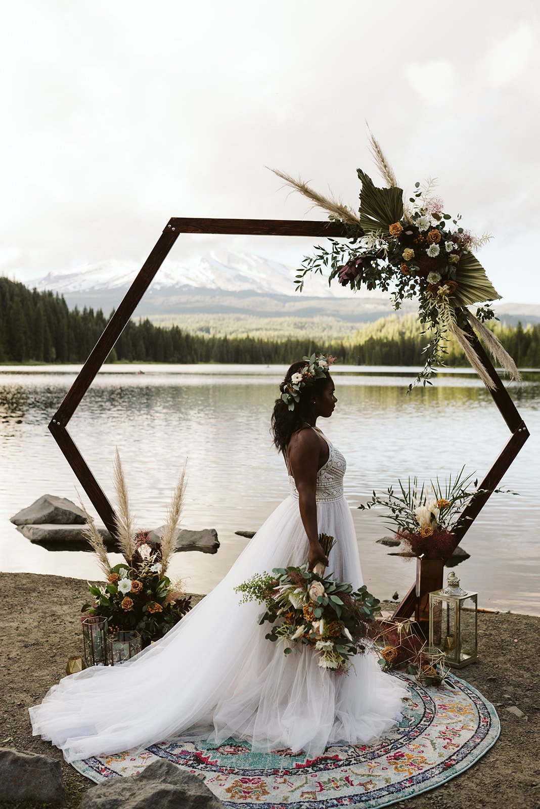 Trillium-Lake-Elopement-Mt.Hood-Wedding-Photography-Mt.Hood-Elopement-02704.jpg