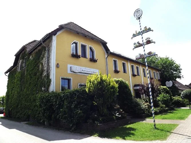668_gasthaus-paesch-haus-aussenansicht.jpg
