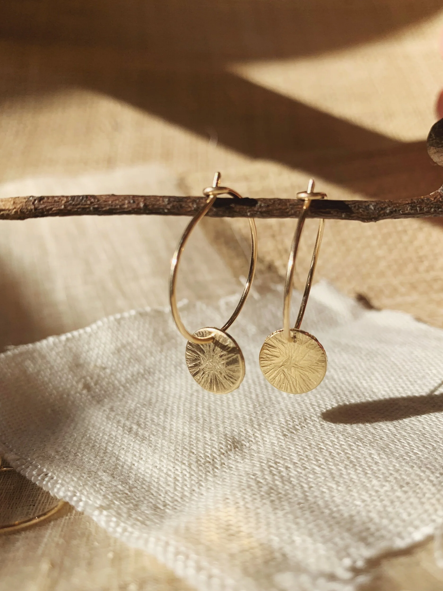 8B167174-9B1C-4DD9-9D39-59EF3EAA7BD3