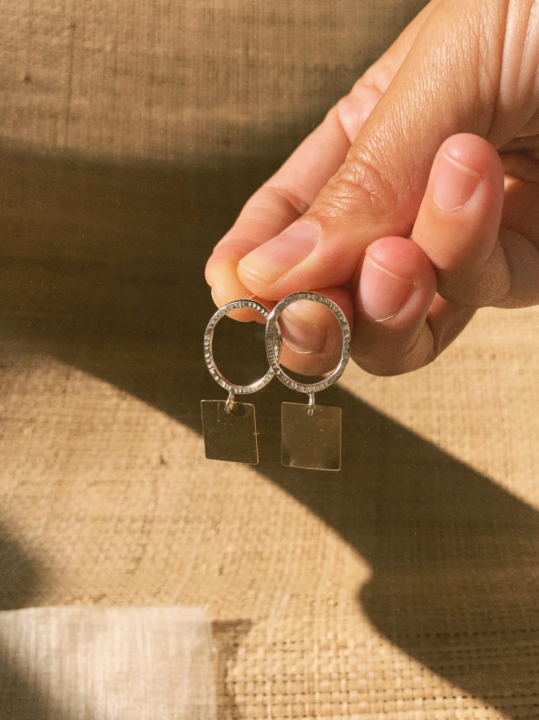 EB563C75-2F83-4FD3-B489-7CE8769B95FF