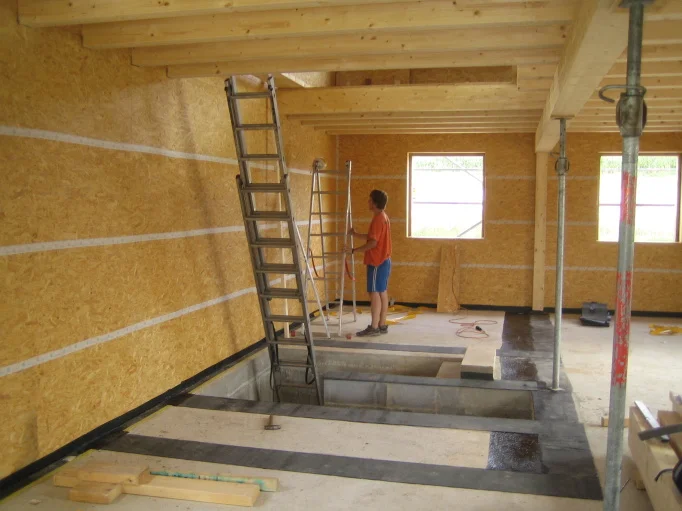 Kleneč interér dřevostavby.JPG