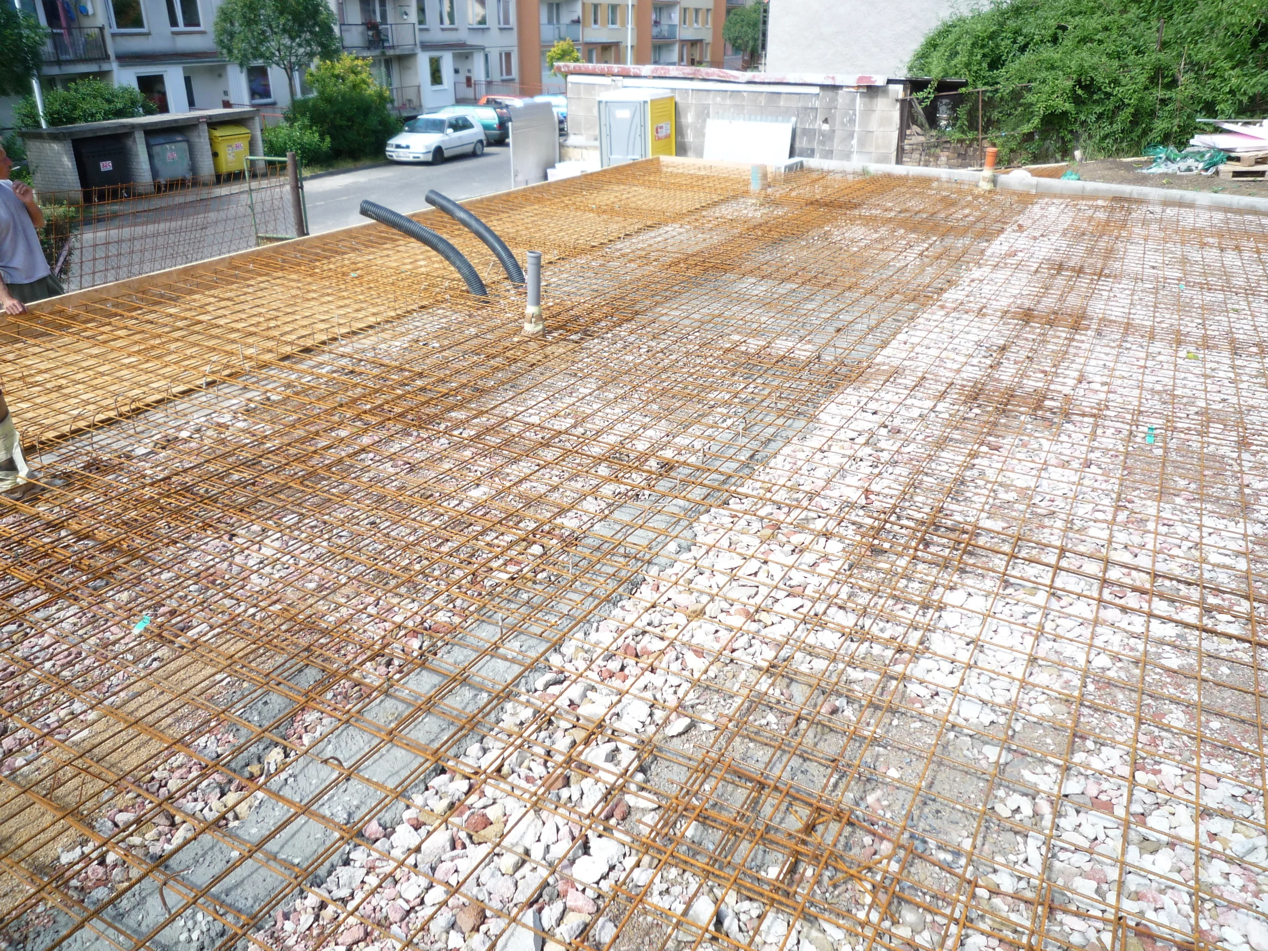 Základová deska před zalitím betonem