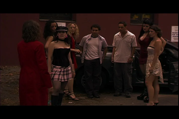 Amy busts Bill. still from War (2014)