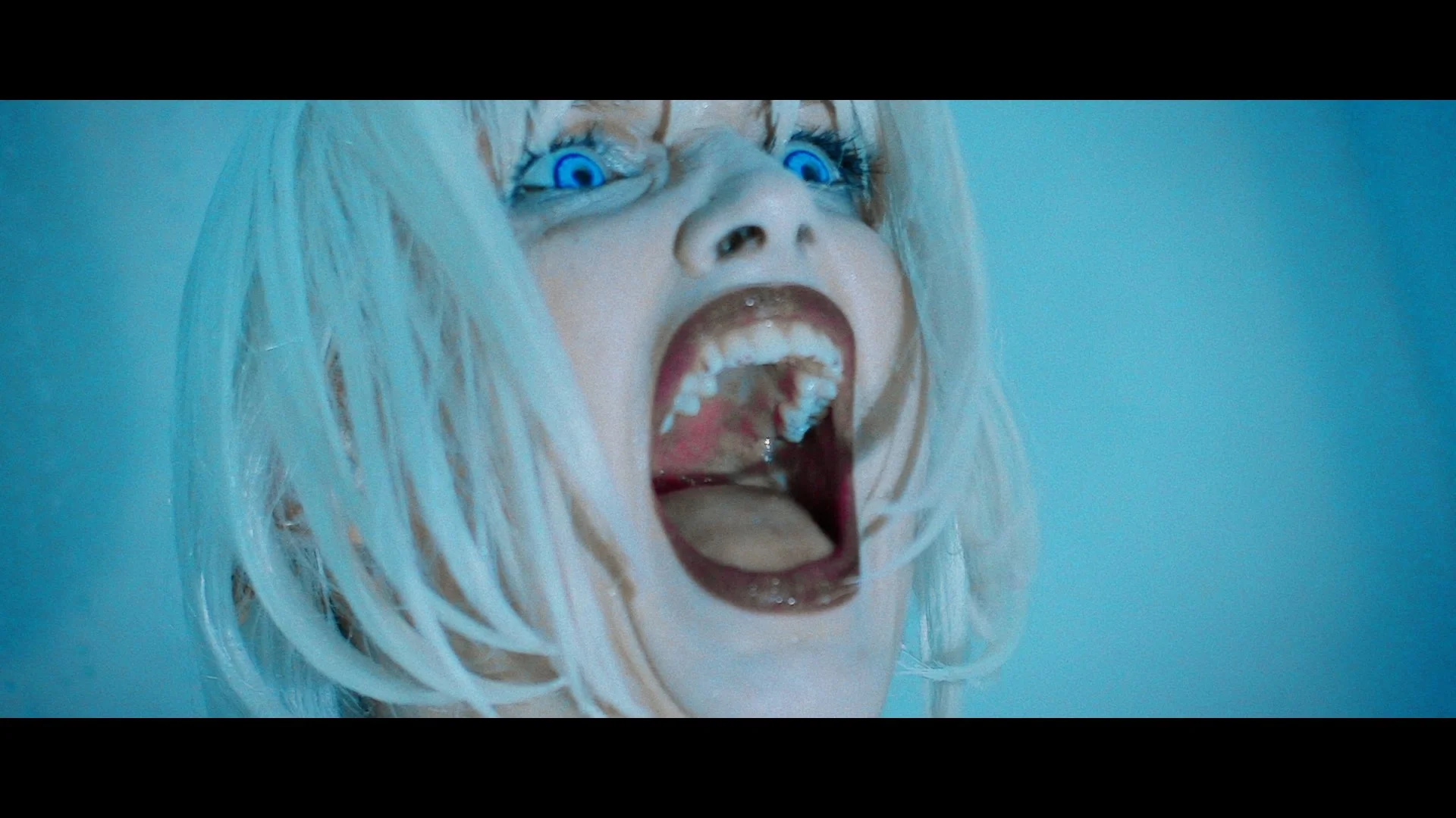 Josh Hoyer & Soul Colossal - NATURAL (music video).00_03_05_06.Still060.jpg