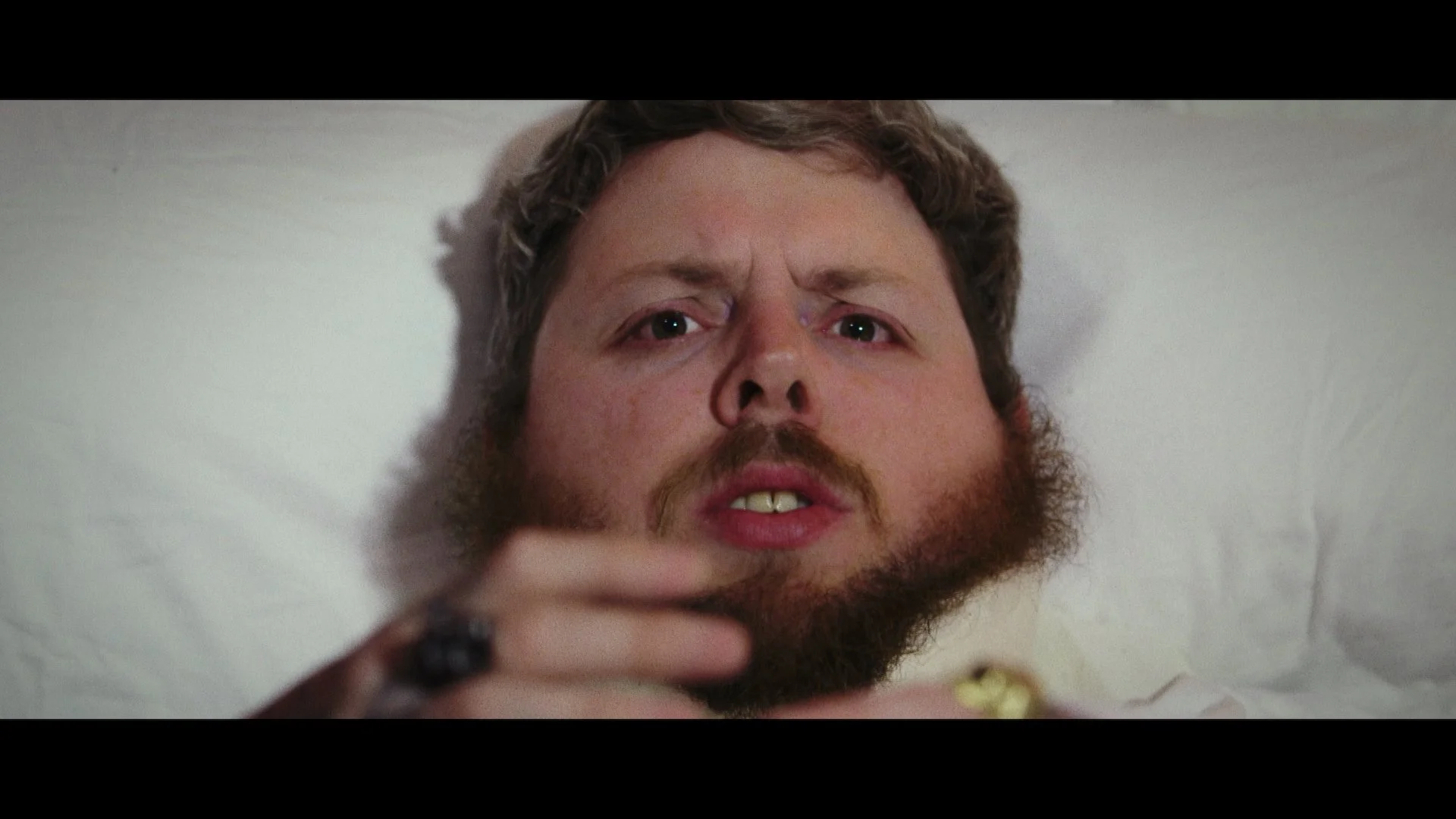 stip_of_the_dump_[feat._jehst]_-_kubrick_(music_video)_v1.00_00_15_15.Still007.jpg