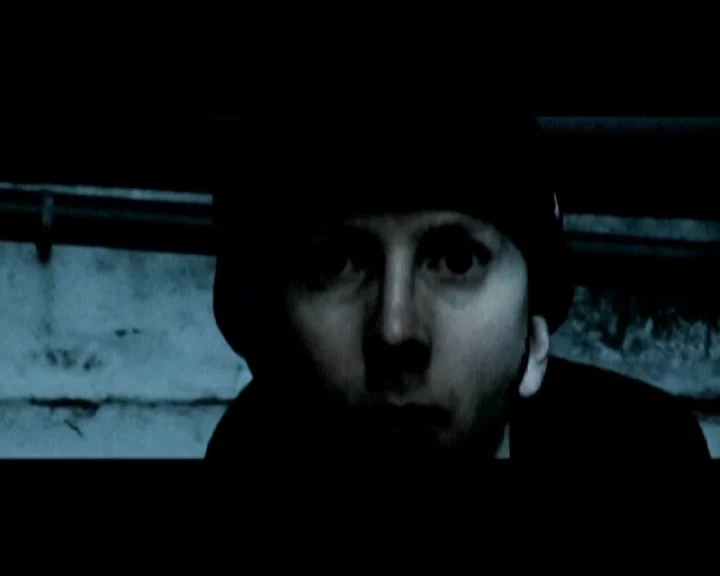 Sweet Sorrow - Sequence 4x3.00_09_54_21.Still104.jpg