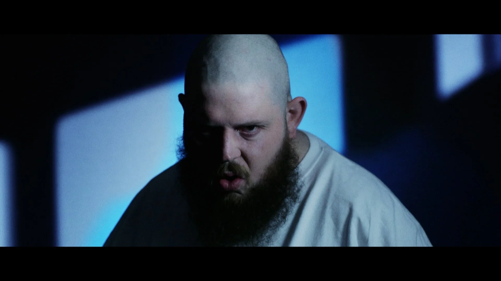 stip_of_the_dump_[feat._jehst]_-_kubrick_(music_video)_v1.00_01_18_23.Still029.jpg