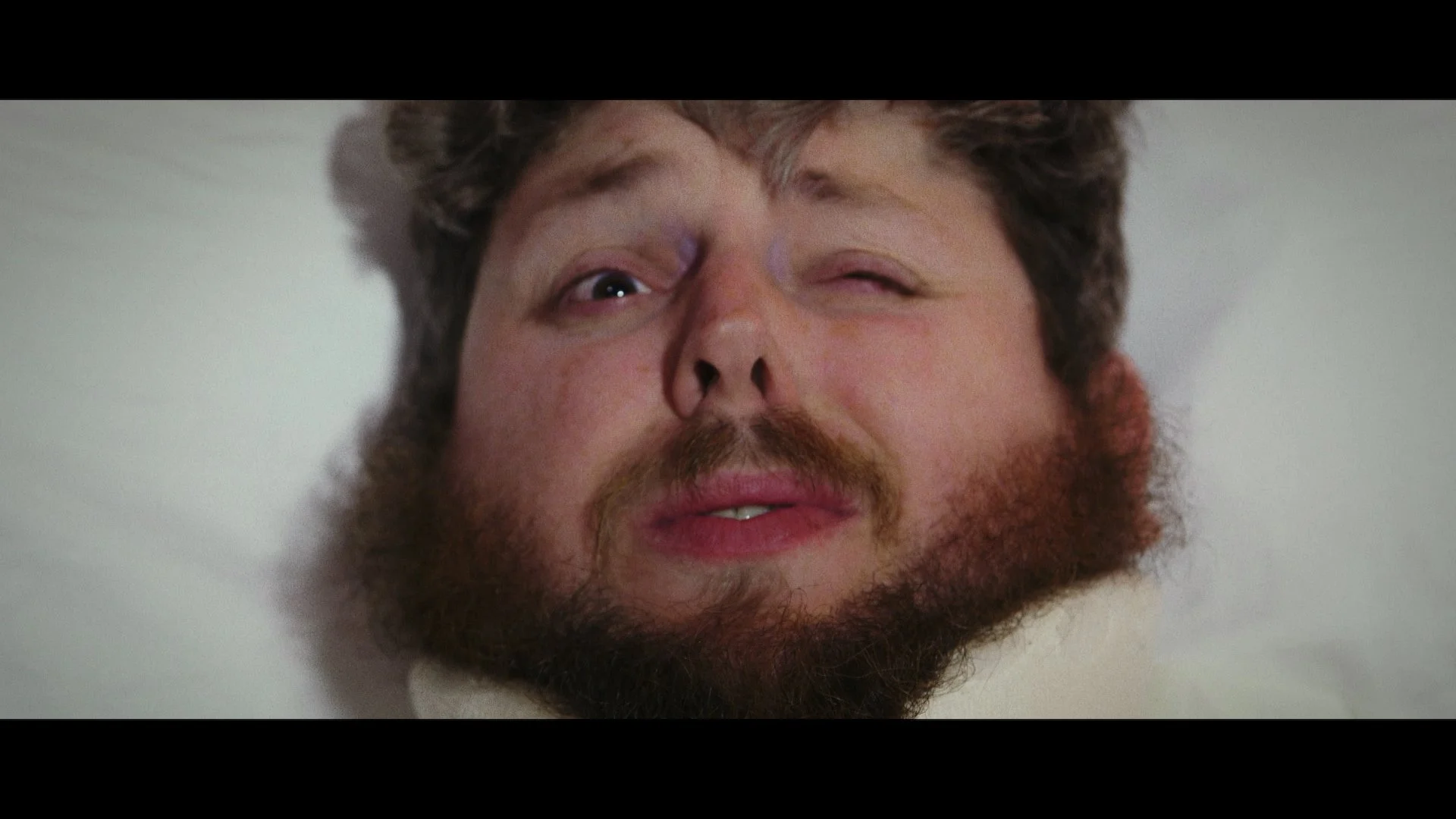 stip_of_the_dump_[feat._jehst]_-_kubrick_(music_video)_v1.00_00_20_20.Still010.jpg