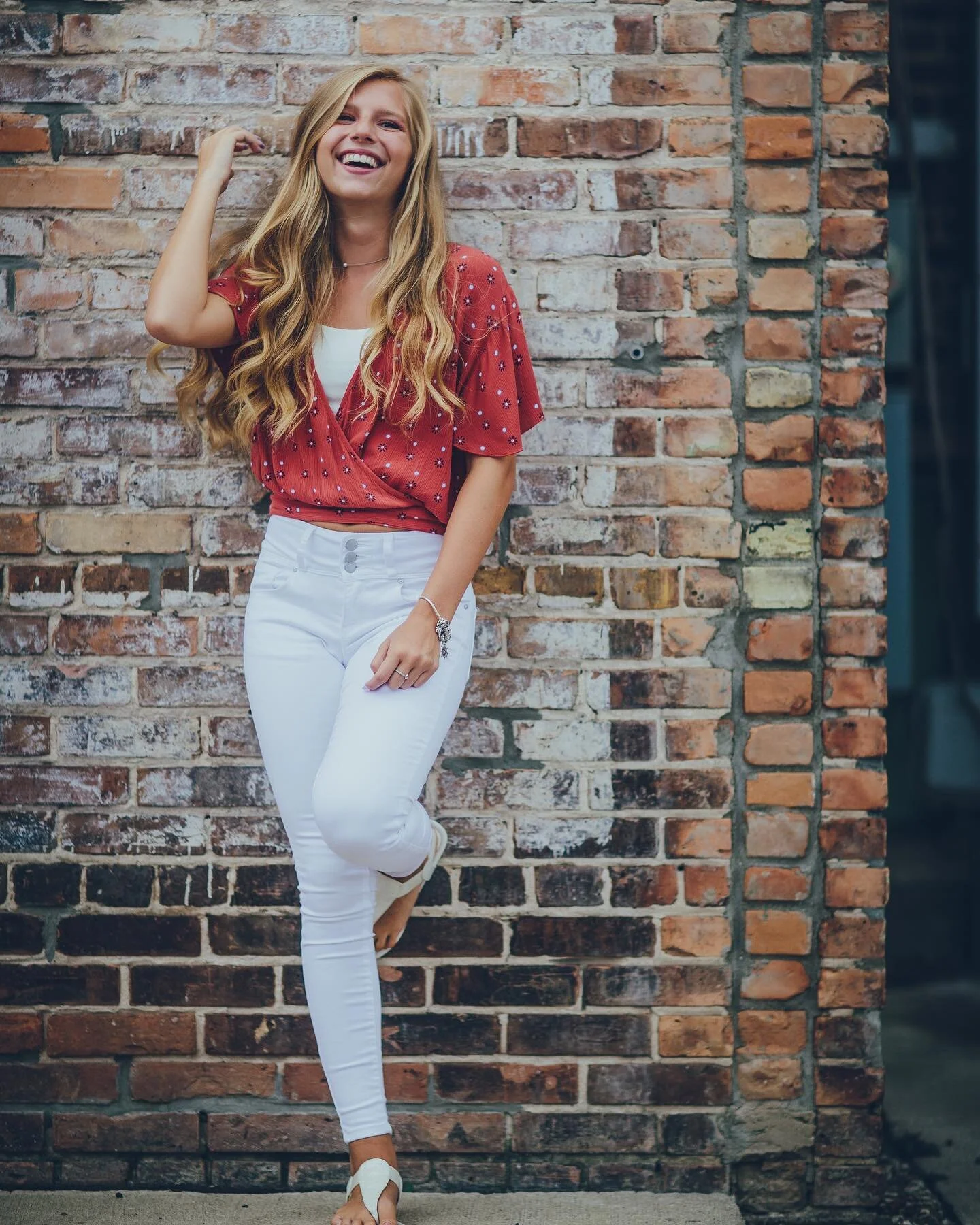 &quot;Never change who you are for someone else! Real friends will stick by your side no matter what and will encourage you to be unapologetically yourself.&quot; - I think this advice from @rachel_fleszewski  to her underclassmen is solid advice for