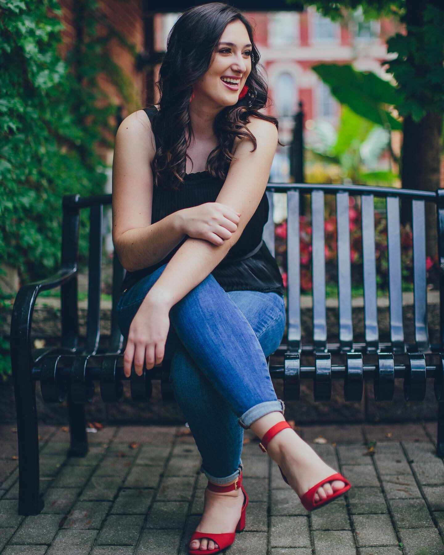 ~ Every One should own at least one pair of red shoes ~ 👠👠
🖤📸⚪️🖤📸
Featured Brand Ambassador Kadyn Smith 
#219seniors #patandcassie #ambassador #seniorpics #classof22