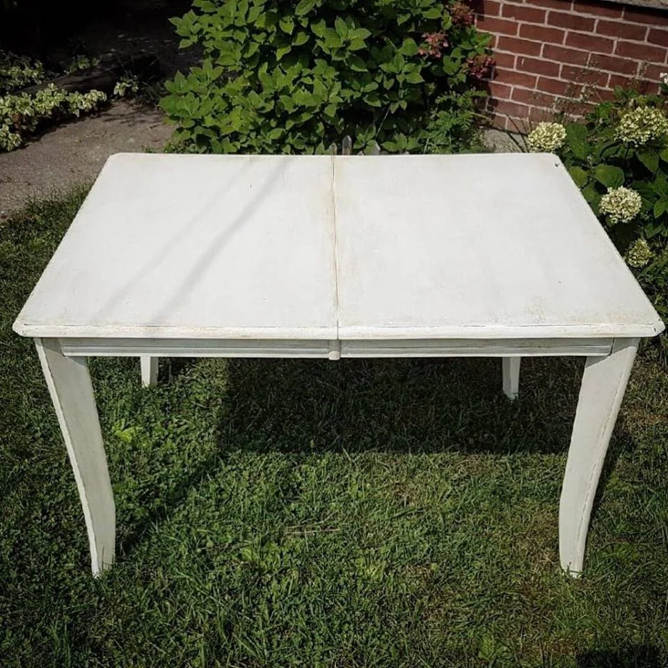 whitediningtable.jpg