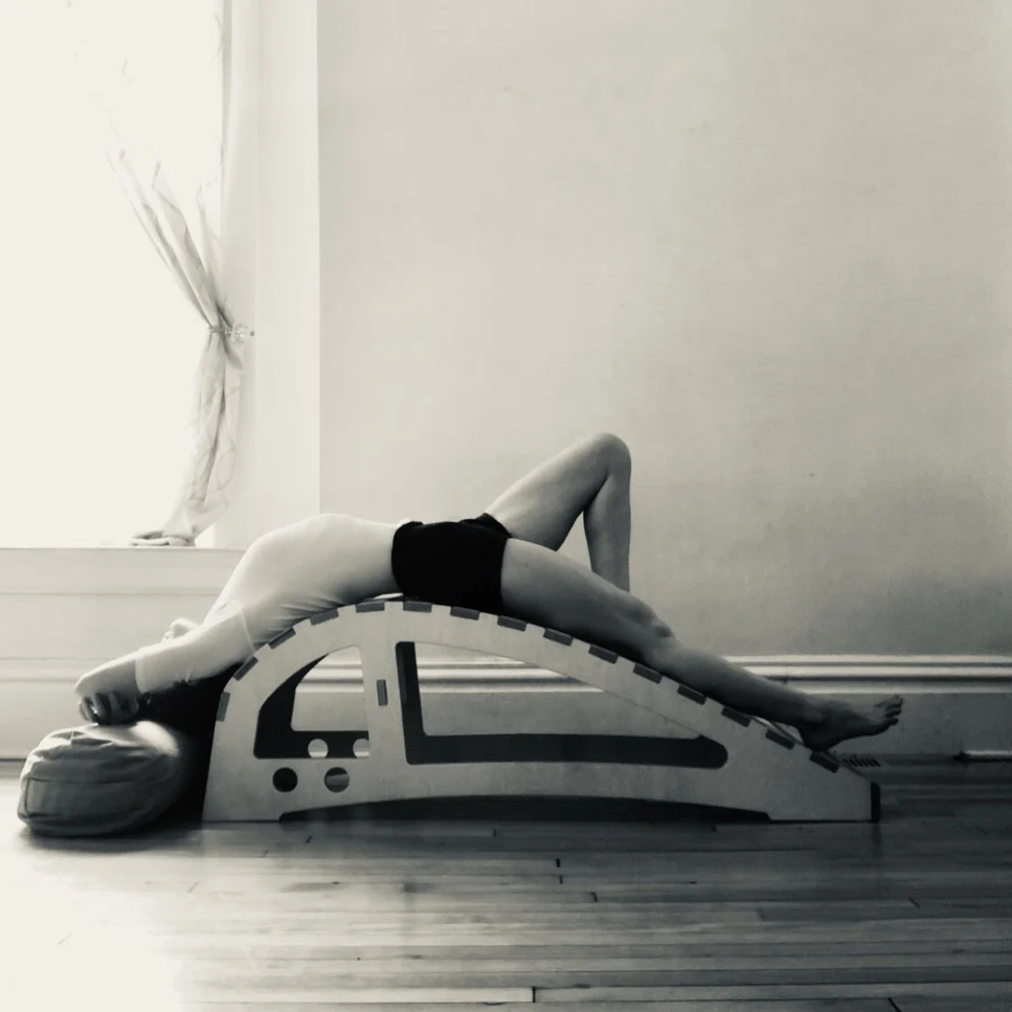 Dwi Pada Viparita Dandasana -  supported variation