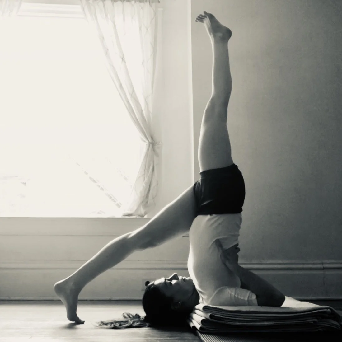 Eka Pada Sarvangasana