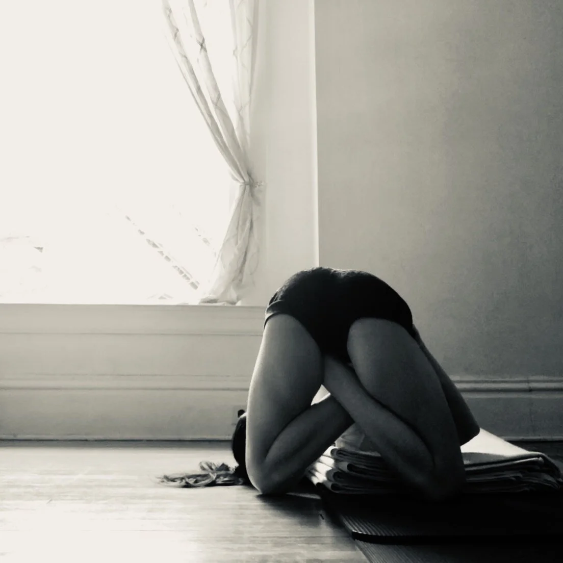 Parsva Pindasana in Sarvangasana "Side Embryo in Whole body Pose"