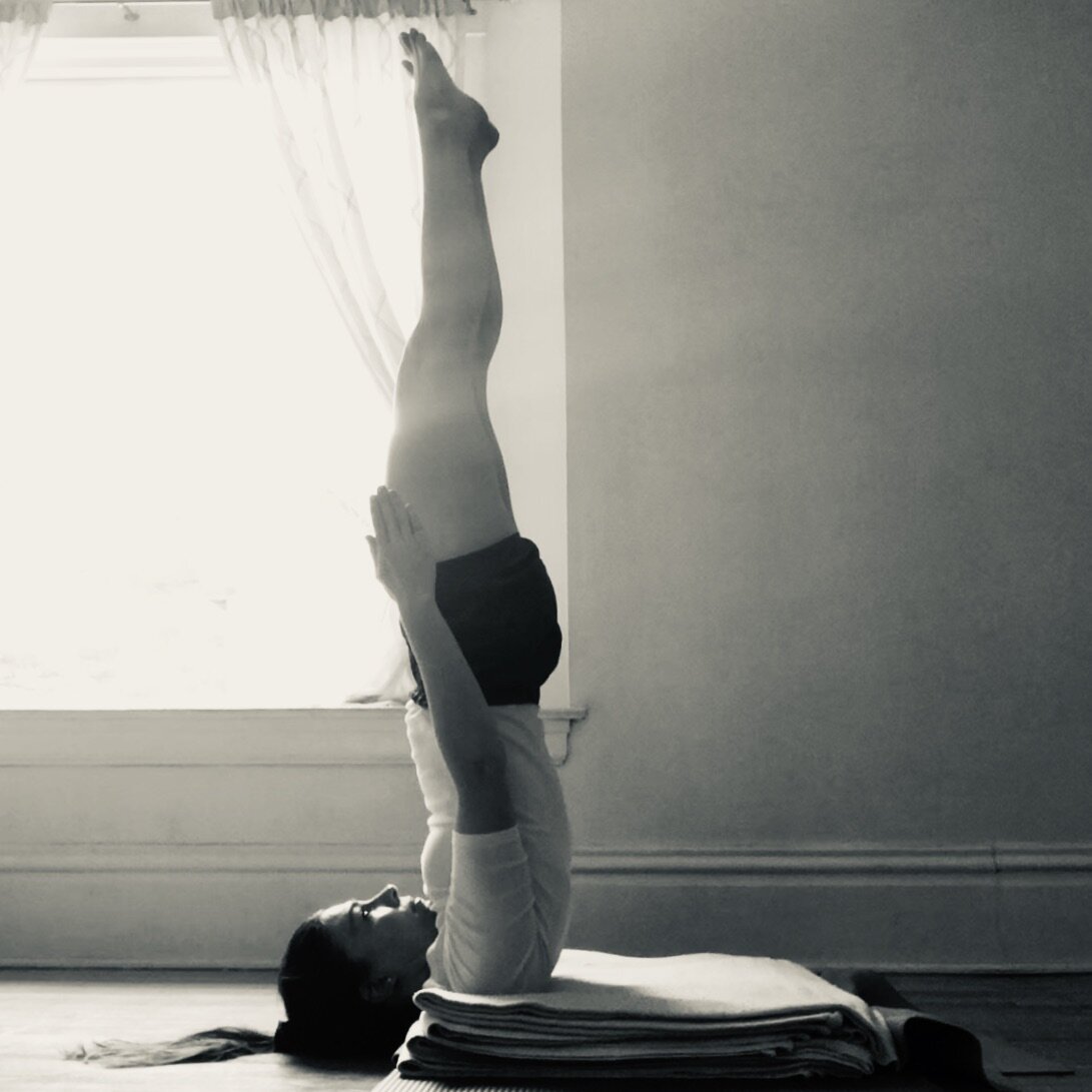 Niralamba Sarvangasana II