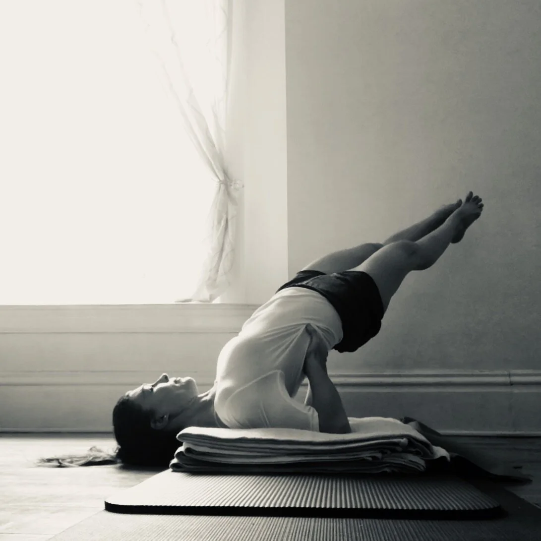 Parsva Sarvangasana - Whole Body Pose to the Side