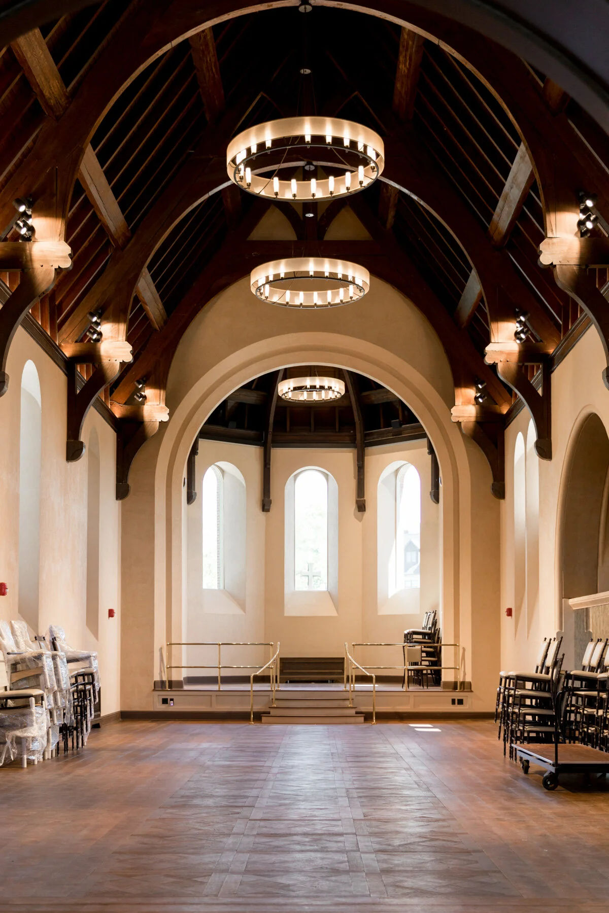 Take A Peek Inside The Abbey Inn And Spa — Little But Fierce ...