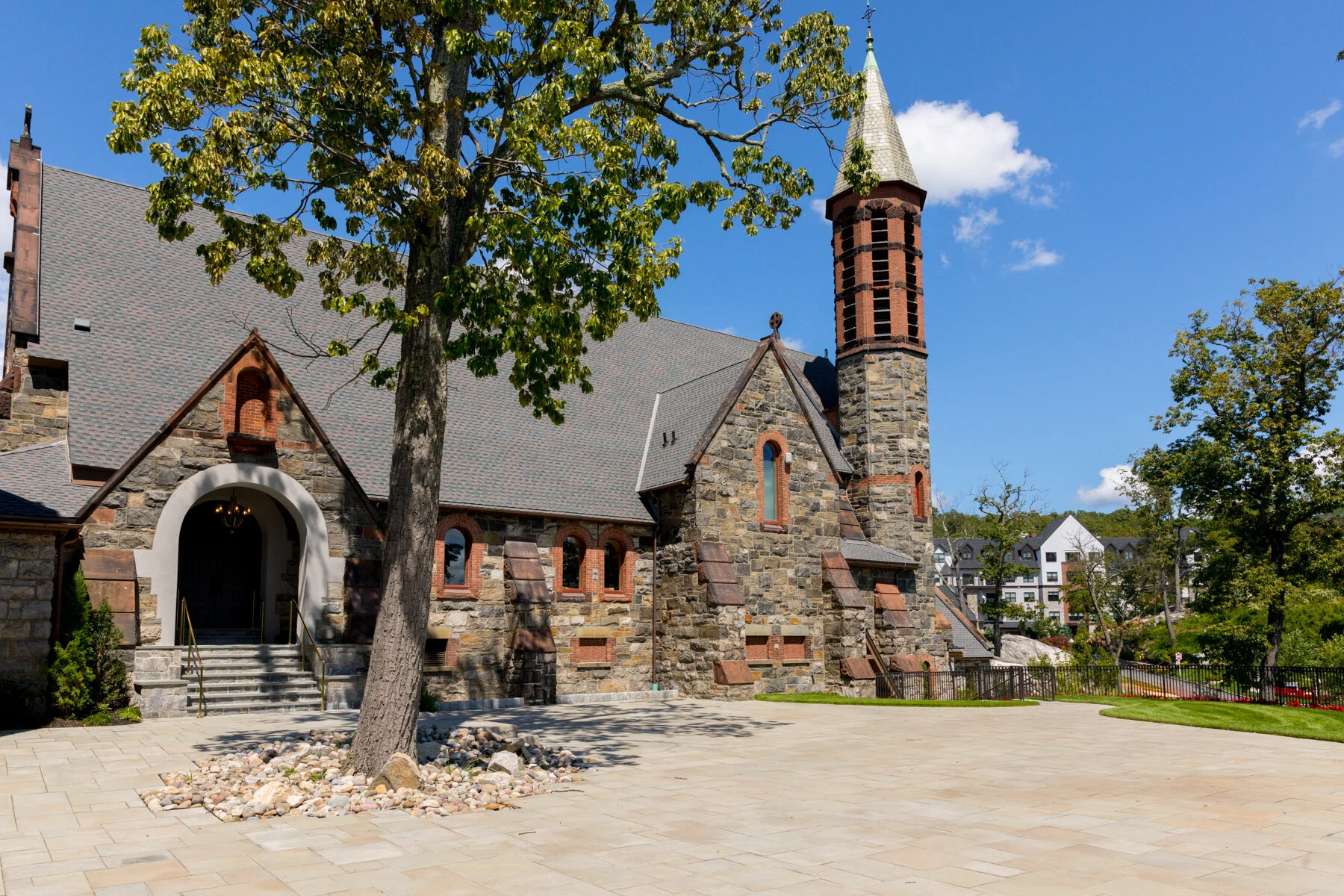 Take A Peek Inside The Abbey Inn And Spa — Little But Fierce ...