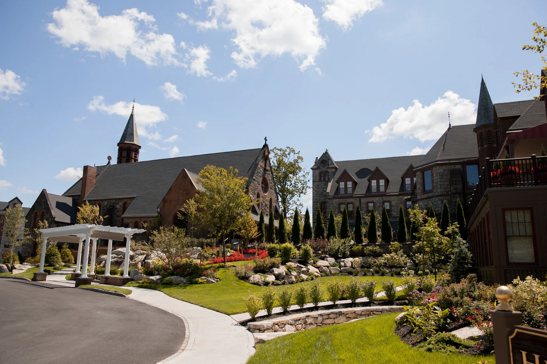 Take A Peek Inside The Abbey Inn And Spa — Little But Fierce ...