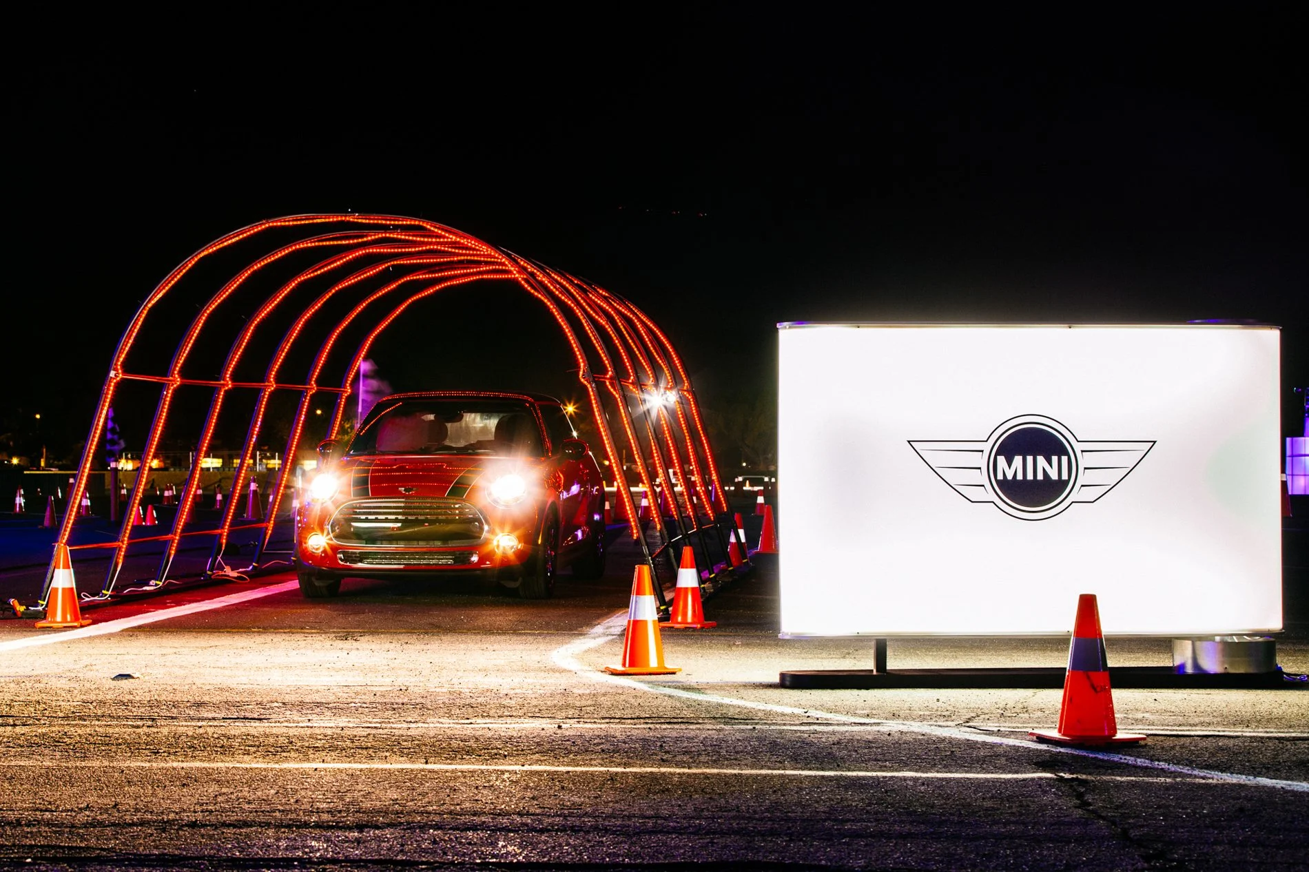 Mini_cooper-2.jpg