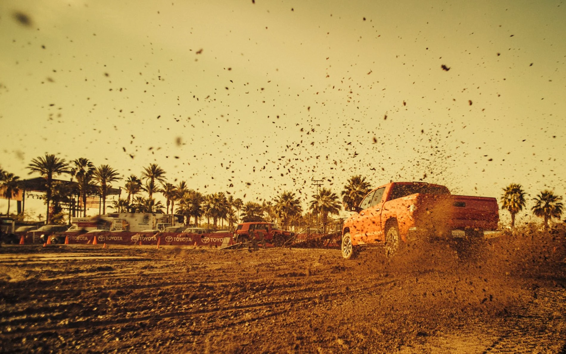 Stagecoach_Track_Stills-23.jpg