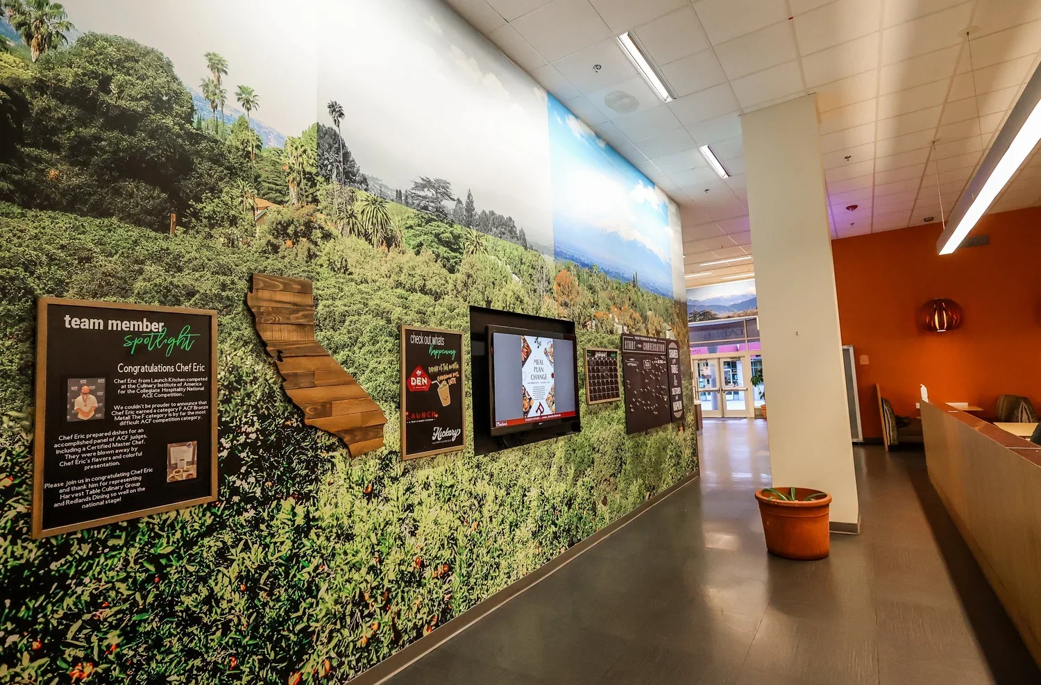 Irvine Commons Plaza 8.webp