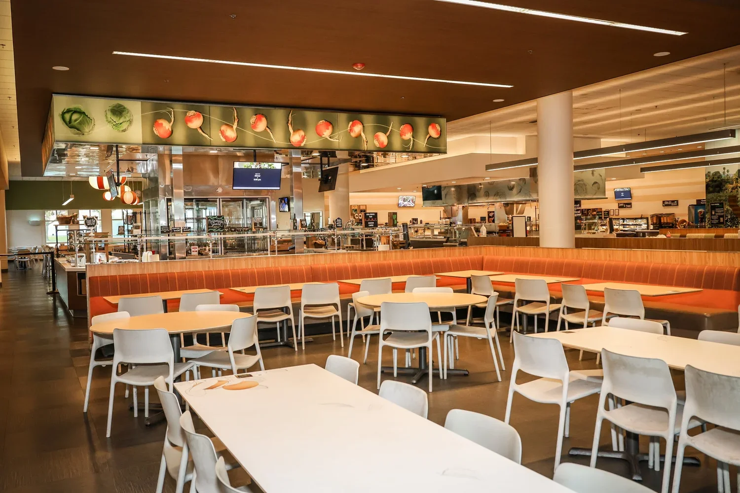 Irvine Commons Plaza 5.webp