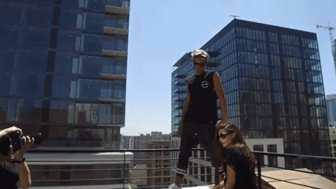 giphy.gif
