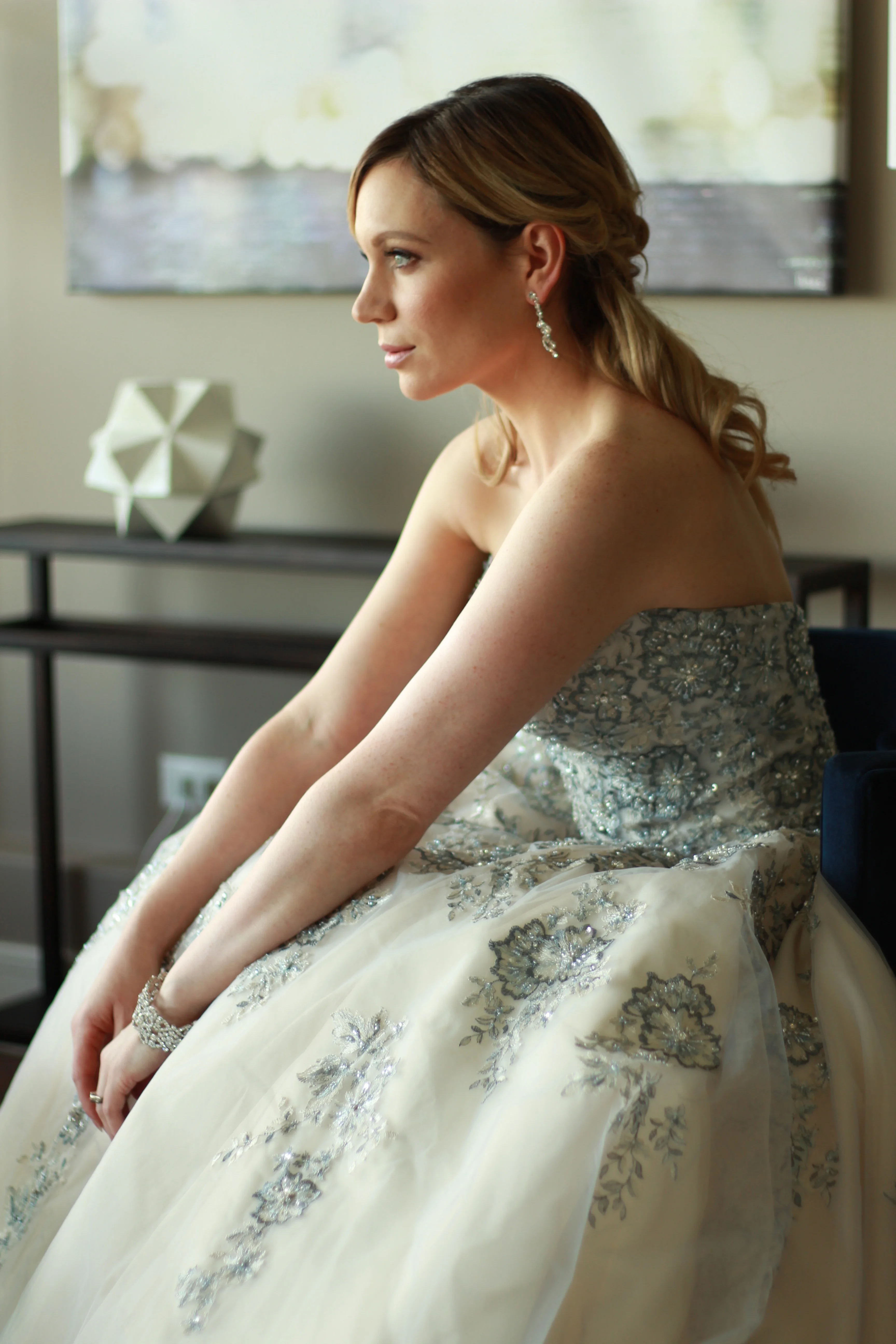 UNVEILED DRESS COMPANY