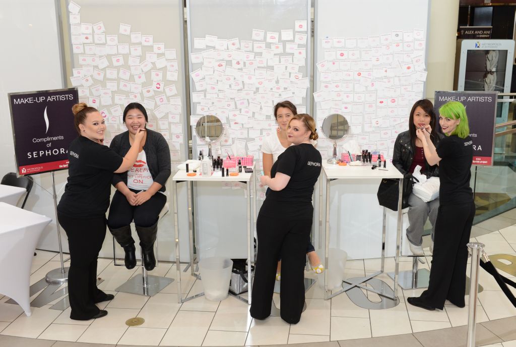 2014Kiss4aCause_0035a.jpg