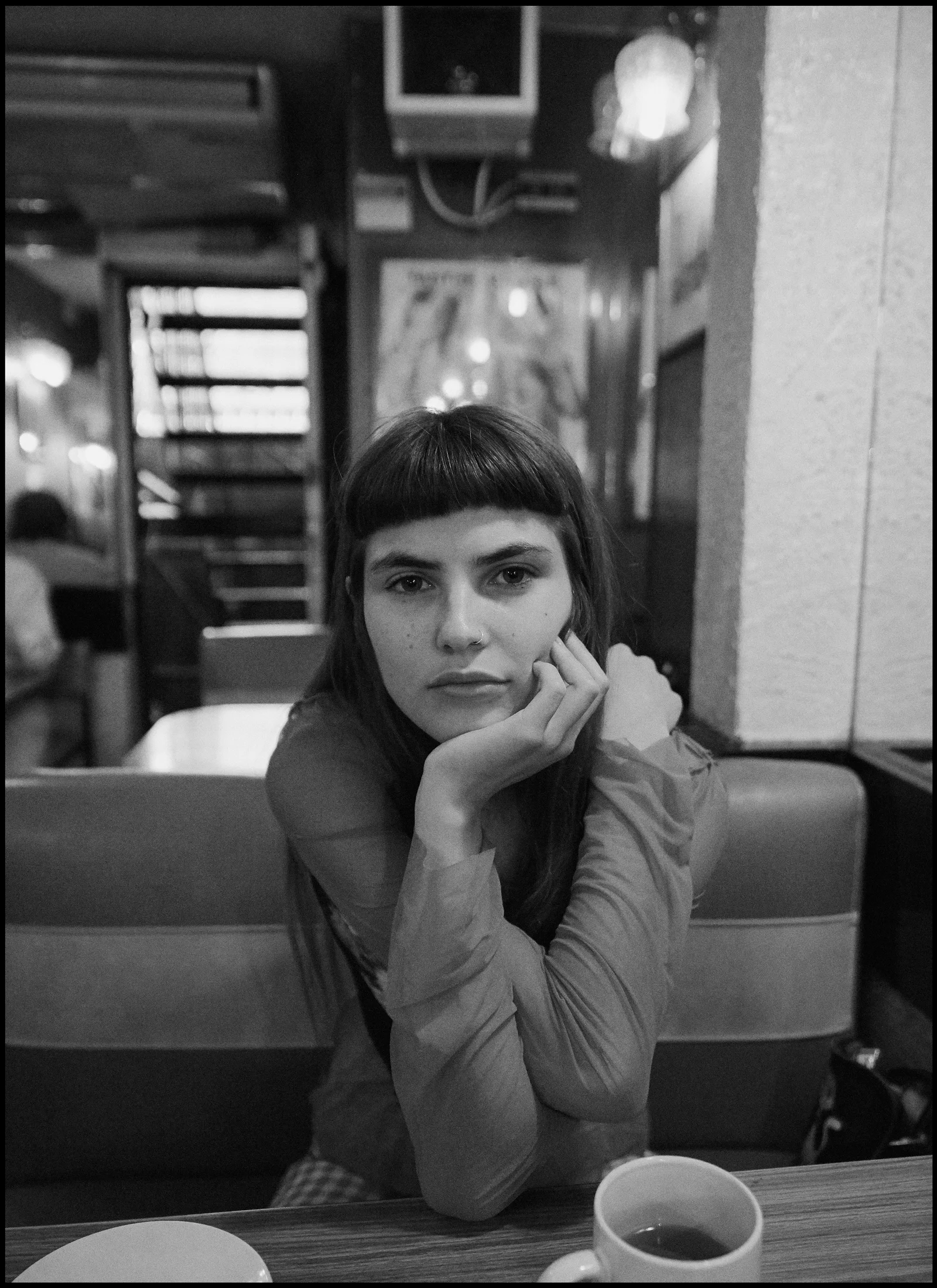 Interview#02AgelinaJesson_SINGLE_03.jpg