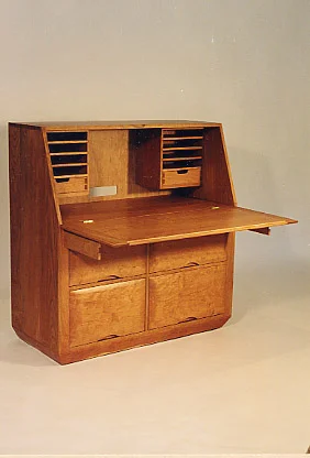 desk14.jpg