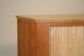 mcabinet13_b.jpg