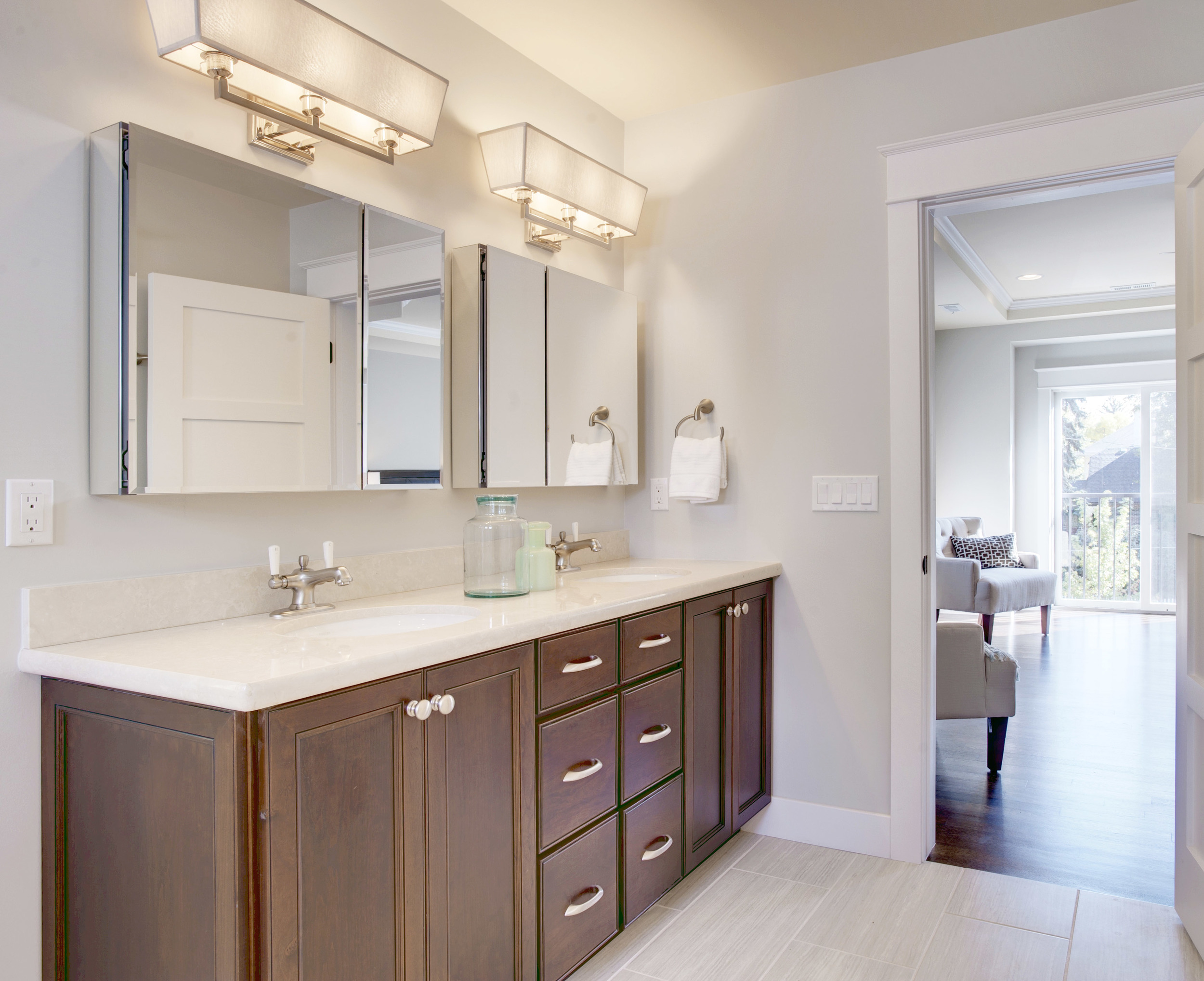 401_marion_st_MLS_HID899030_ROOMmasterbathroom-1.jpg