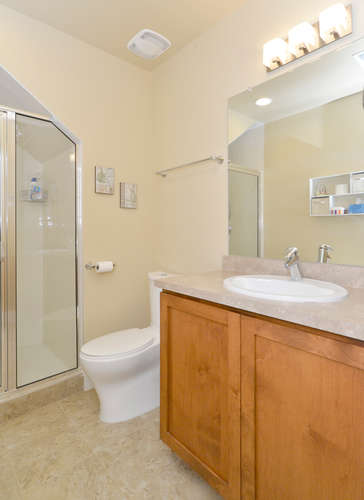 3288 Syracuse Street Denver CO-small-020-5-Bathroom-365x500-72dpi.jpg