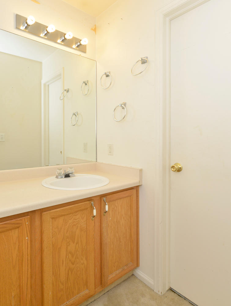 4974 Jasper Ct Denver CO 80239-large-018-3-Master Bathroom-756x1000-72dpi.jpg