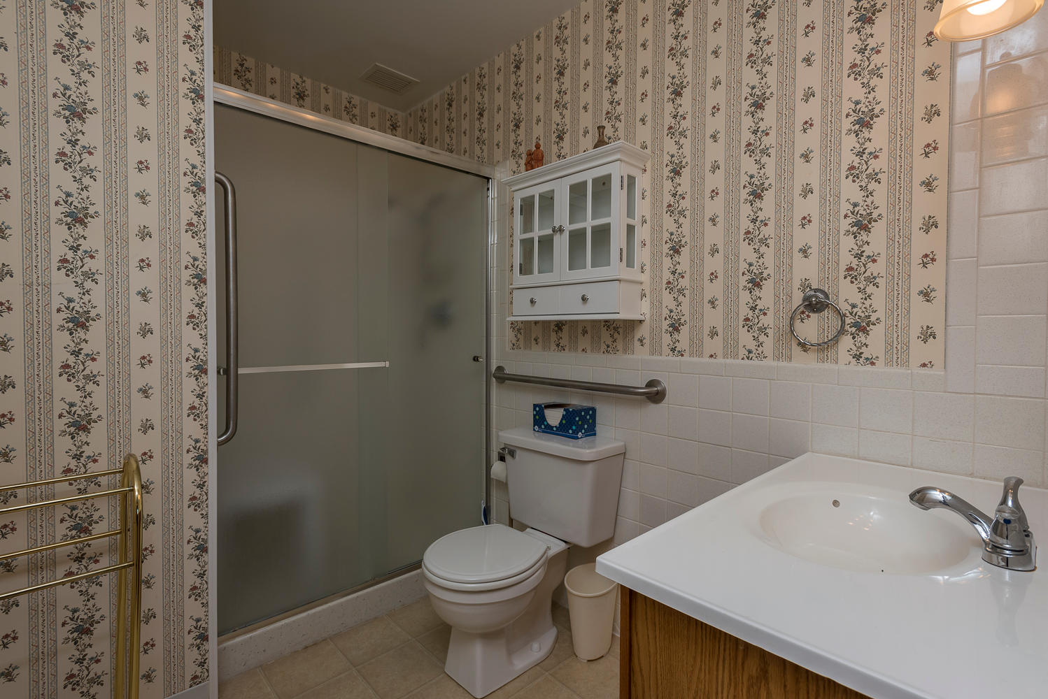 580 S Clinton St D Denver CO-large-014-18-Master Bath-1498x1000-72dpi.jpg