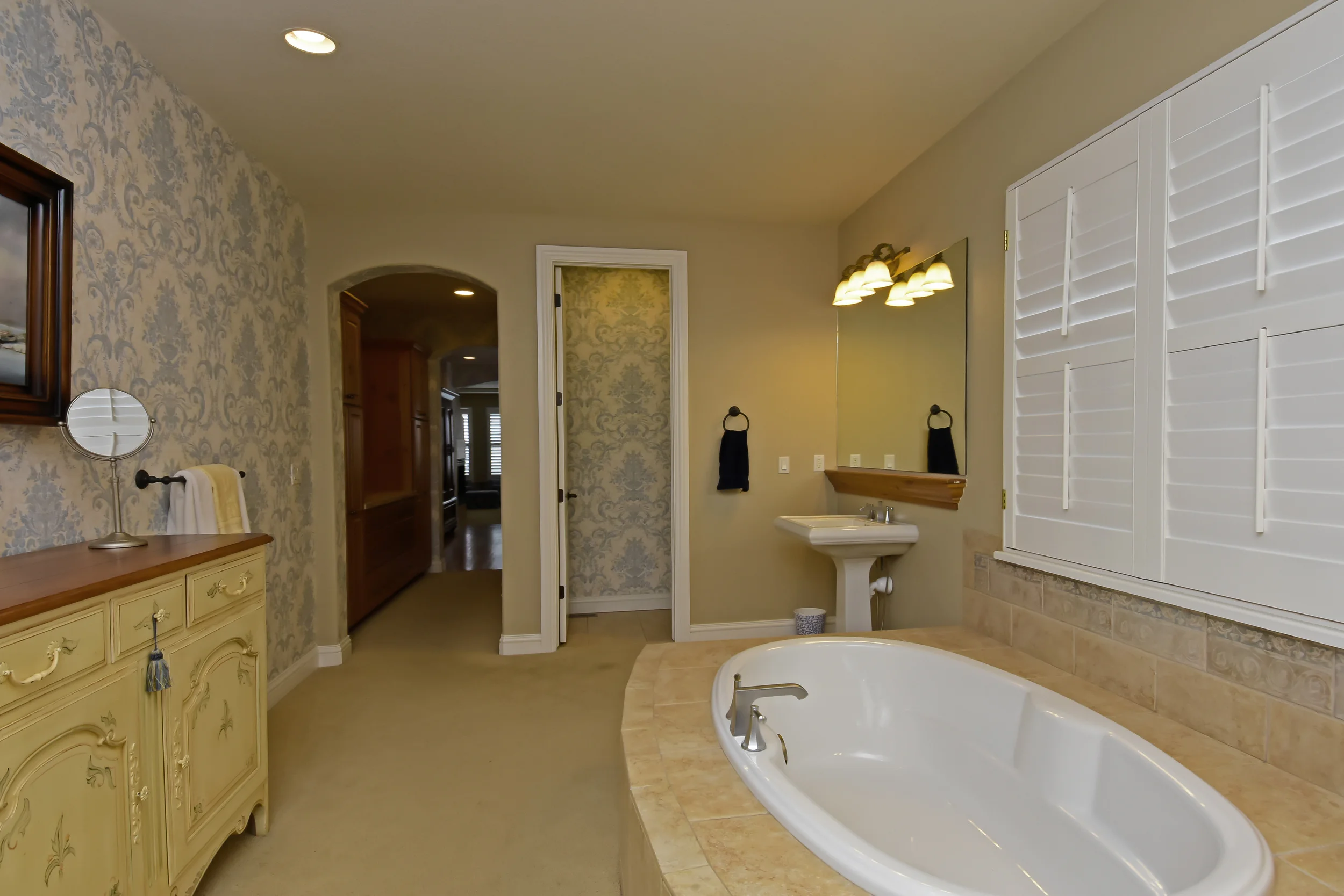 5769 Daniel039s Gate Pl Castle-print-033-11-Master Bath-4200x2803-300dpi.jpg